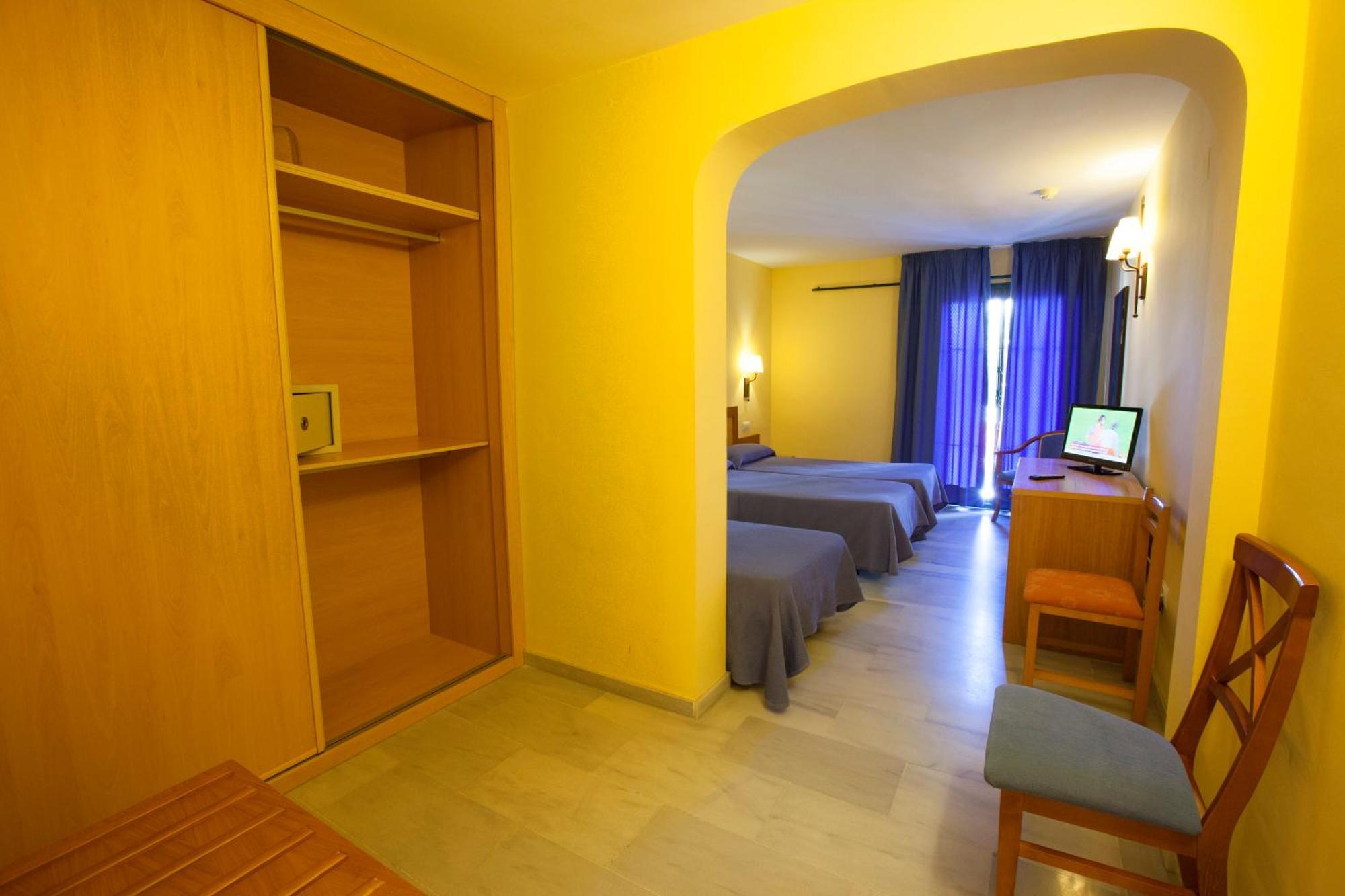 Hotel Olas De Almuñécar Pokoj fotografie